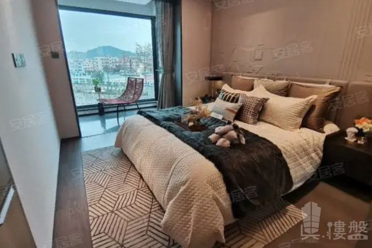 珠海双瑞藏珑湾，首期5万（减），买房送中港两地车牌，现房即住，香港银行按揭，最新价单，中港专车免费上门接载看房