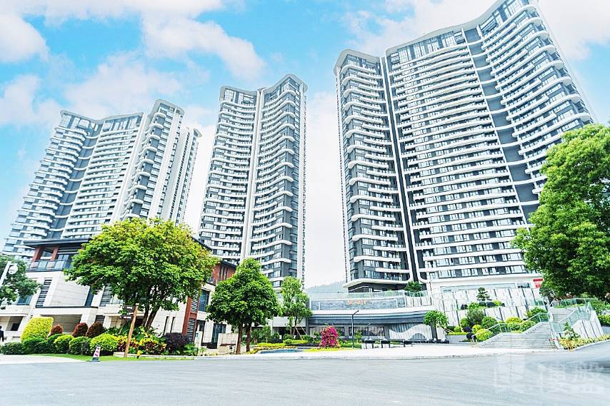 骏璟峰境樾（中山高尔夫），0首期，香港银行按揭，最新价单，中港专车免费上门接载看房