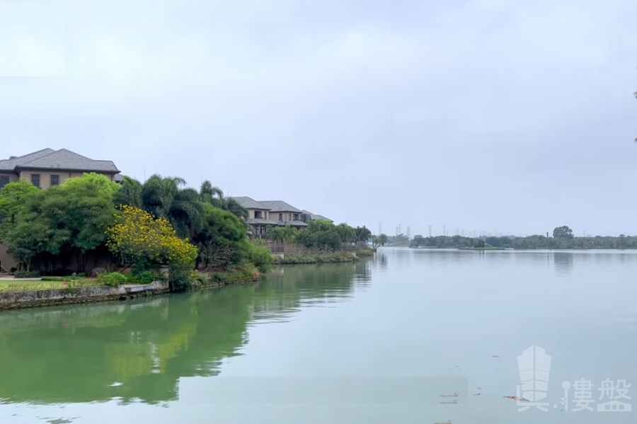 中山雅居乐民森迪茵湖，首期5万(减)，最新价单，中港专车免费上门接载看房